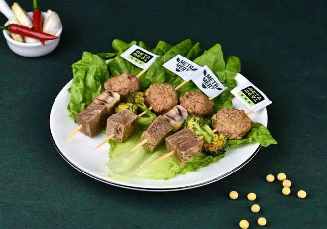 黑巧与青梅共舞 RIO、每日黑巧跨界创新，熊猫不走亿元融资领跑美食赛道 | 一周热闻